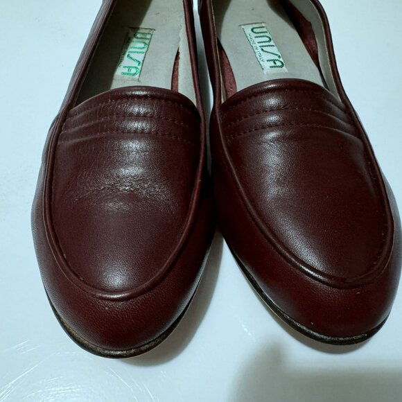 Unisa Womans Burgundy Slip-On Round Toe Leather Made in Italy Shoes 5.5B Preppy - Picture 3 of 9